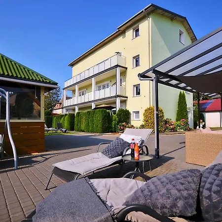 Plaza Apartament Ustronie Morskie Exterior photo